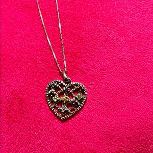 Elegant Vintage Heart Pendant Necklace
